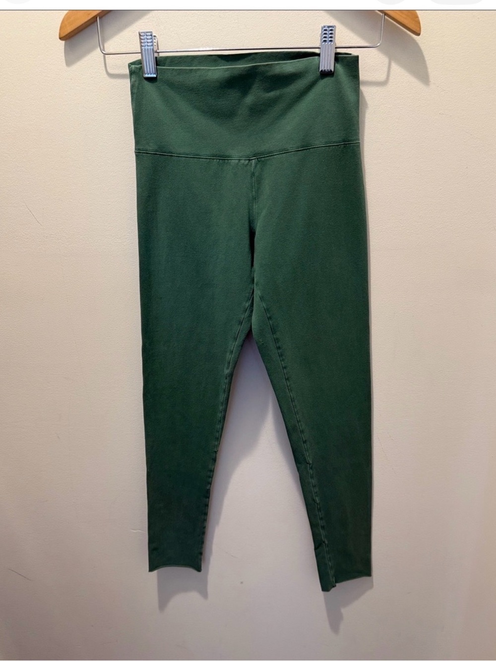 TNA leggings small